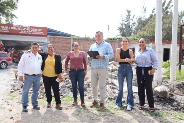 Supervisa edil de Jiutepec rehabilitación de pozo de agua y construcción de drenaje en Joya del Agua