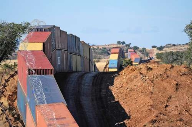 Alertan ecologistas sobre el daño a la biodiversidad por el muro ante México que construye Arizona