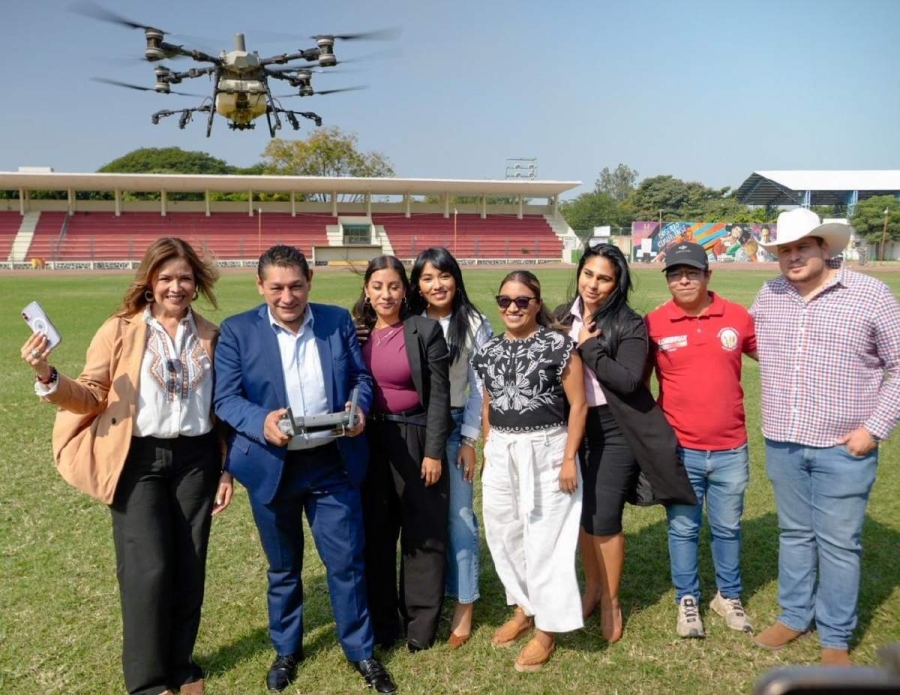 Fortalece gobierno de Cuautla el campo mediante dron especializado