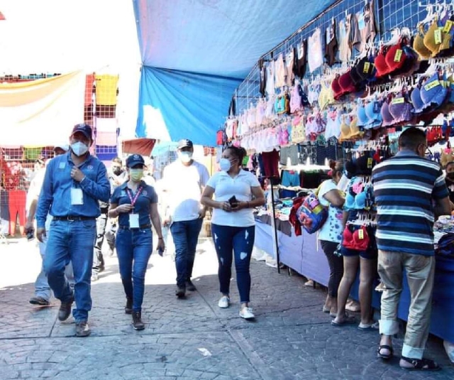 Este martes hubo recorridos por el tianguis para supervisar el cumplimiento de las medidas.