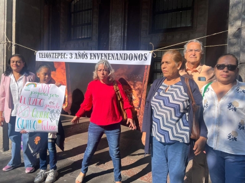 Se manifiesta 'Movimiento por la salud y seguridad de vecinas y vecinos de Tezontepec'