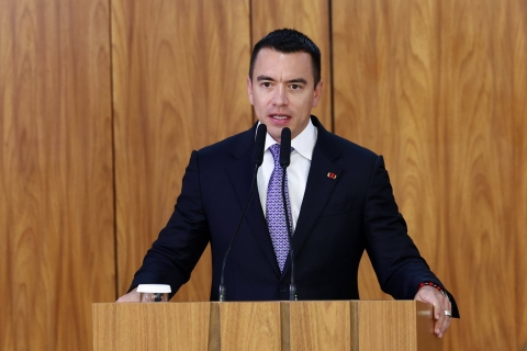 Presidente de Ecuador denuncia intento de envenenamiento