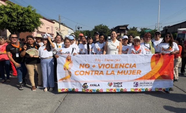 Realizan en Cuautla “Caminata Huella Naranja”