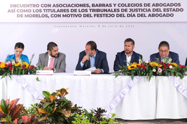 Participa magistrado presidente del TSJ en encuentro convocado por gobernador con abogados