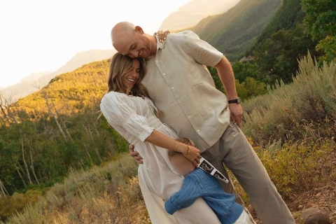 Muere el hijo de la influencer Emilie Kiser tras ahogarse en su alberca