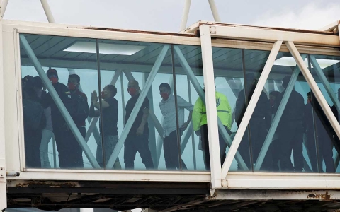 Juez federal impide a Trump invalidar los documentos legales de 5 mil venezolanos