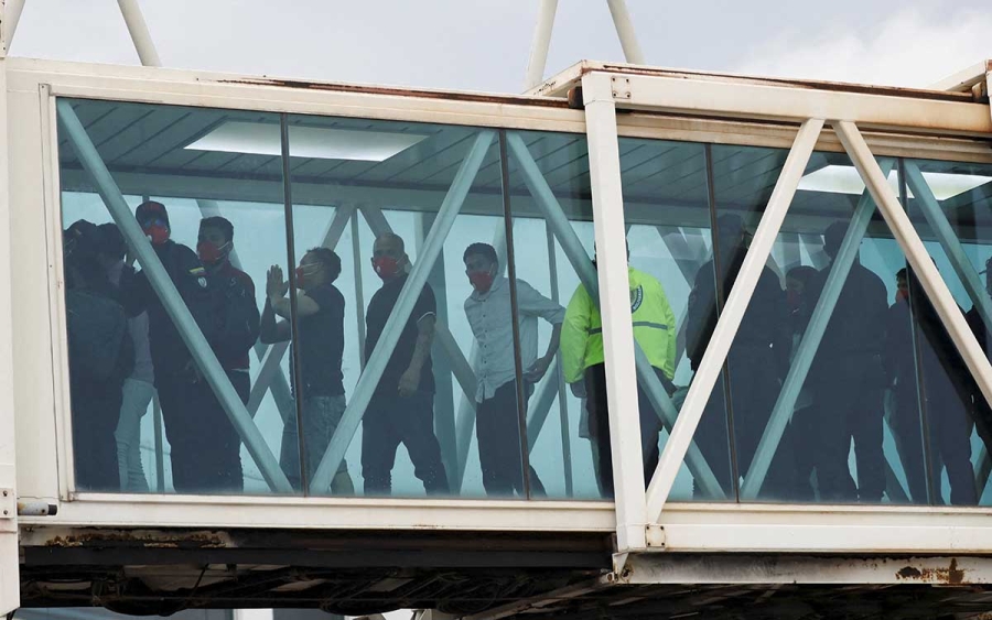 Juez federal impide a Trump invalidar los documentos legales de 5 mil venezolanos