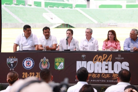 En la presentación de este minitorneo estuvieron presentes la gobernadora del estado, Margarita González Saravia, y el presidente del Atlante, Emilio Escalante.