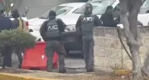 Varias corporaciones policiacas participaron en el operativo que concluyó con la detención de los imputados. 