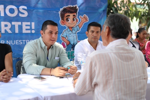 &#039;De la mano con tu presidente&#039; llega a Atlacomulco