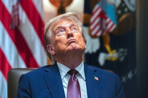 Trump elogia a Sheinbaum pero afirma que México está gobernado por cárteles