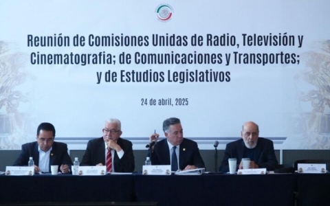 Senado aprueba en comisiones Ley de Telecomunicaciones entre críticas de censura