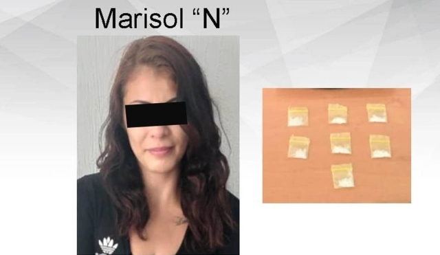 Atrapan a una mujer en posesión de droga