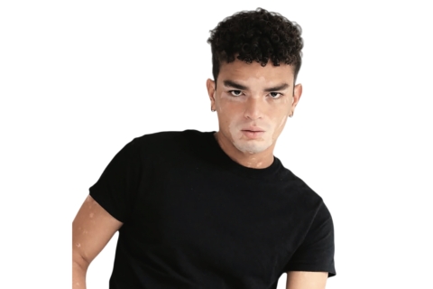 De las pasarelas al Oxxo: Daniel Ruenes, actor de Televisa, enfrenta la crisis laboral en México