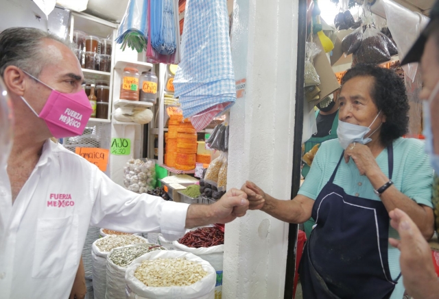 Respaldan comerciantes a Sergio Estrada Cajigal, candidato a edil capitalino