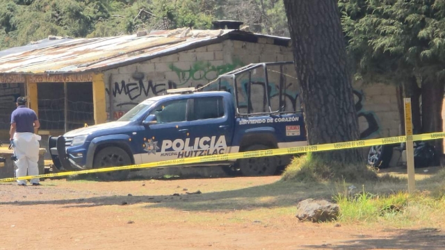   El agente muri&oacute; a bordo de la patrulla.