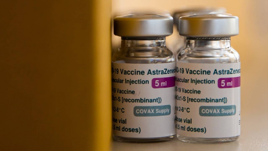 EMA recomienda poner segunda dosis de vacuna COVID-19 de AstraZeneca.