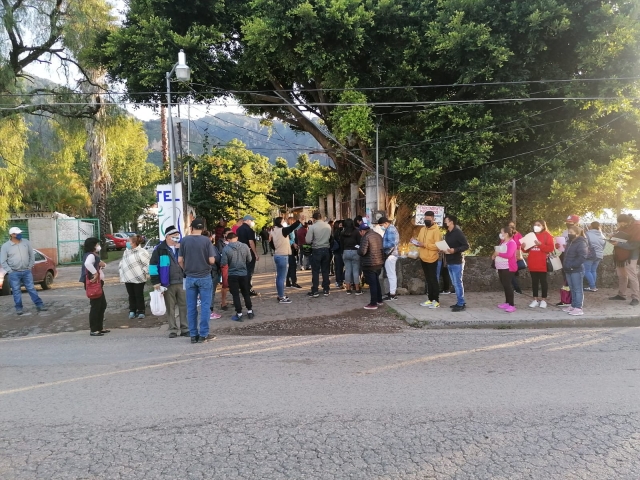 Primer día de vacunación anticovid para grupo de 18 a 29 años en Tepoztlán