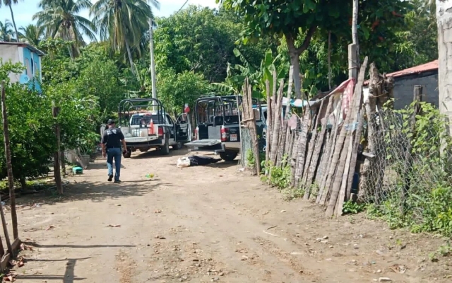 Ataque armado en Coyuca de Benítez deja al menos 13 policias muertos