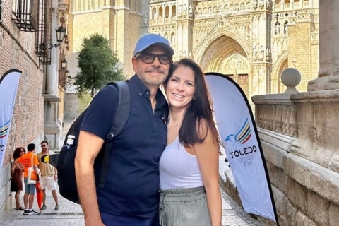 Eugenio Derbez y Alessandra Rosaldo desmienten rumores de divorcio con vacaciones familiares en España