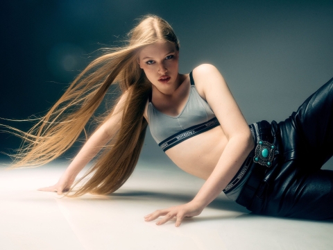 Vivian Jenna Wilson, hija trans de Elon Musk, debuta como drag queen en apoyo a inmigrantes