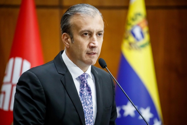 Renuncia ministro de Petróleo de Venezuela por corrupción