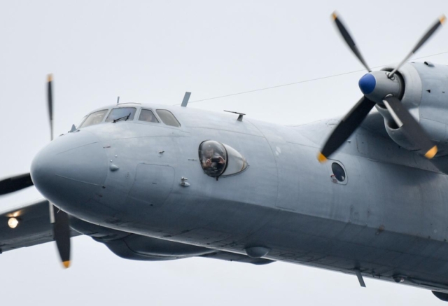 Un avi&oacute;n militar ruso se estrella en Crimea y deja 29 muertos