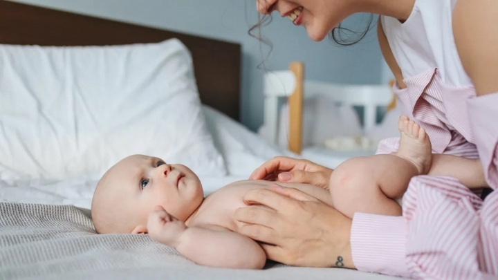 ¿Cómo quitar el hipo a un bebé? 3 consejos que nunca fallan