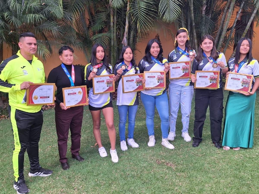 La selección estatal femenil de la categoría 2009-2011 conquistó la medalla de oro en los Juegos Nacionales Populares, en Morelia