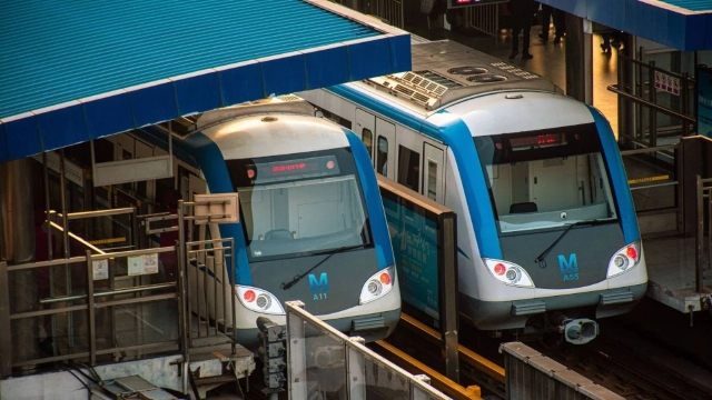 Tren de pruebas arrolla a trabajadores en China y deja 11 muertos