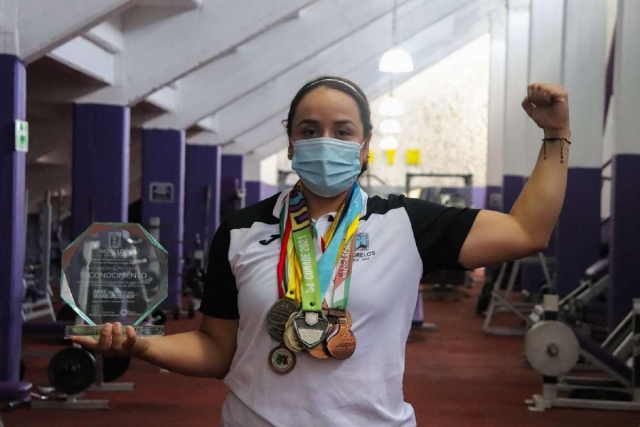  La deportista cuernavaquense busca representar a México en Juegos Panamericanos, Centroamericanos y Olímpicos; a sus 21 años suma tres medallas, dos en la extinta Olimpiada Nacional y una más en los Juegos Nacionales Conade.