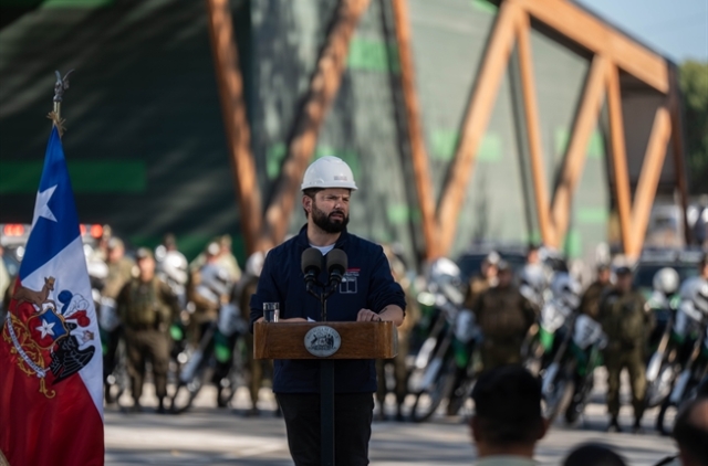 Boric califica al gobierno de Maduro como una dictadura