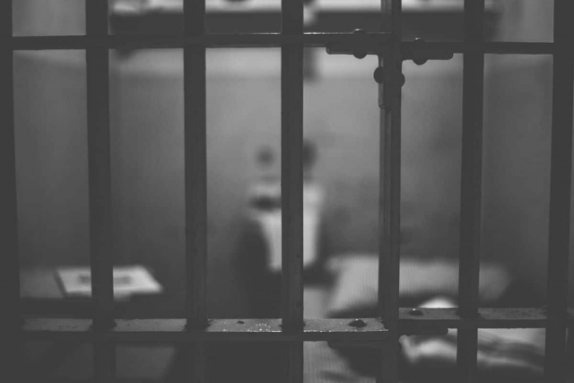 A prisión preventiva, individuo acusado de abusar de una niña