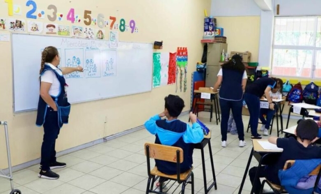 Regreso a clases: 31 millones de alumnos y maestros retoman actividades