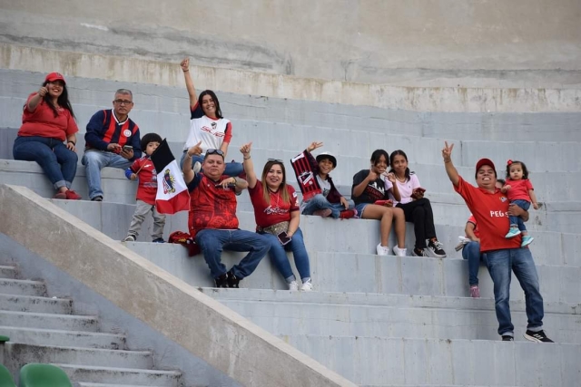 La trinca fresera hizo suyo el &#039;Coruco Díaz&#039;