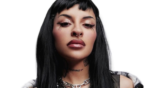 Cazzu rompe el silencio sobre Nodal y Ángela Aguilar: &#039;No tengo ningún conflicto&#039;