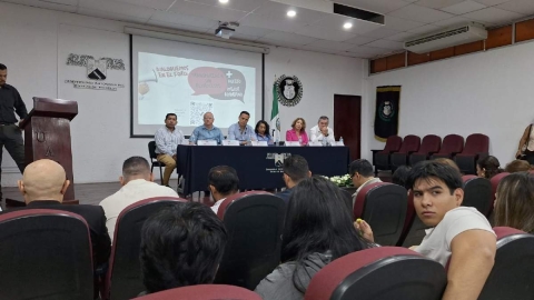 Diputados participaron ayer en el foro “Transparencia sin retrocesos: más acceso, mejor gobierno”.