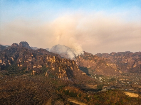 Informa ERMI situación actual de los incendios en Tepoztlán