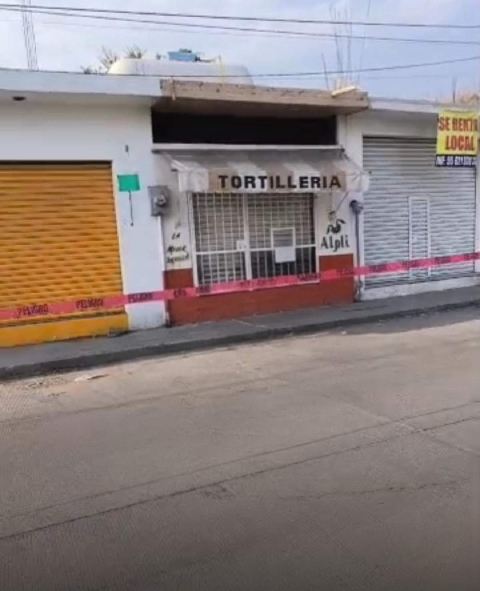 La tortiller&iacute;a y negocios vecinos cerraron tras la agresi&oacute;n.