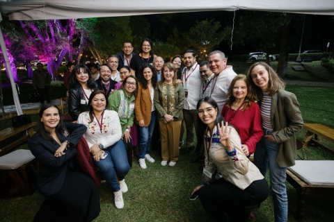Celebra gobernadora Margarita Gonz&aacute;lez Saravia realizaci&oacute;n de la Escuela Municipalista de Morena en Morelos