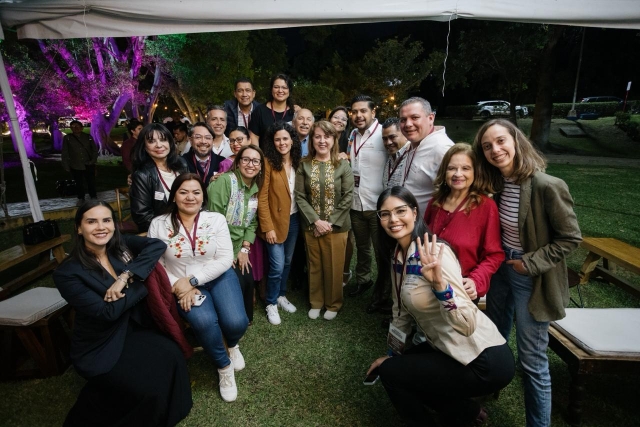 Celebra gobernadora Margarita Gonz&aacute;lez Saravia realizaci&oacute;n de la Escuela Municipalista de Morena en Morelos