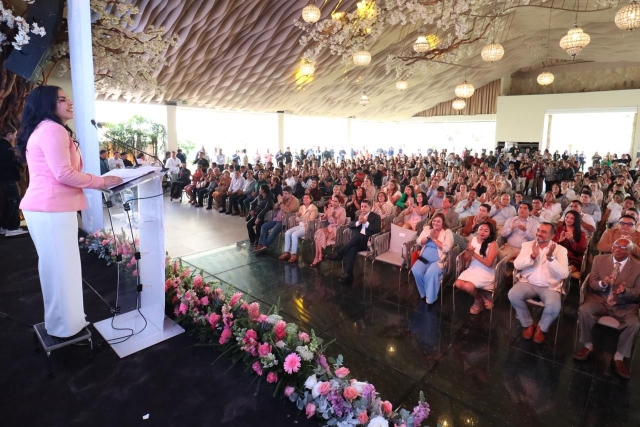 Avanza DIF Jiutepec de la mano de Liliana Alanis Espinoza