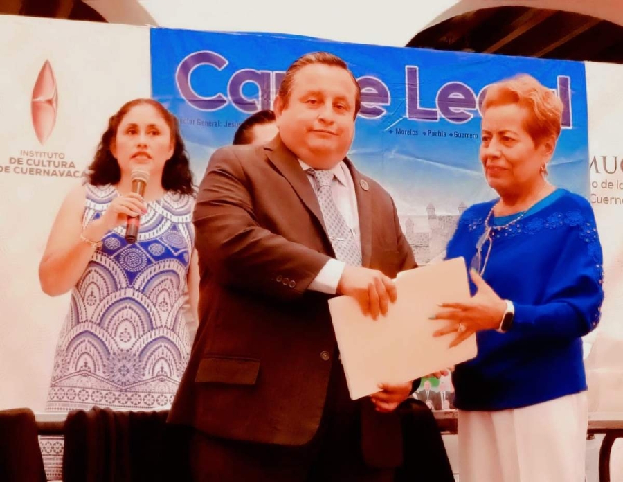 Adela Manzanarez, nueva presidenta de la Barra de Abogados