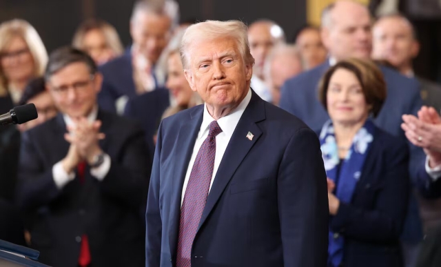Trump promete renombrar el golfo de México y &#039;retomar&#039; el Canal de Panamá