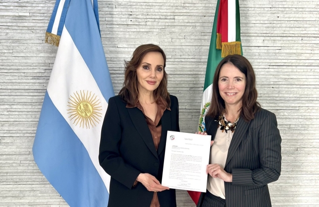 Lilly Téllez invita al presidente de Argentina, Javier Milei, al Senado