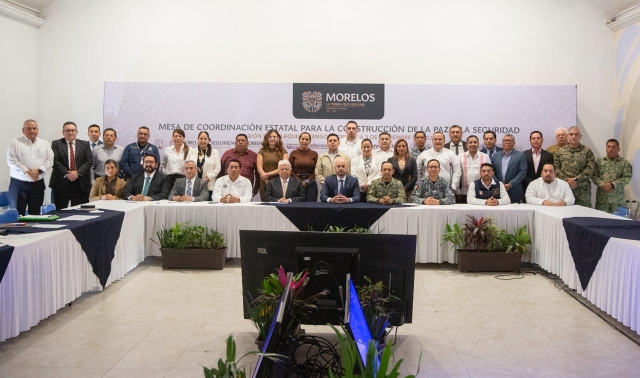Evalúan integrantes de la Mesa de Coordinación Estatal para la Construcción de Paz y Seguridad estrategias en la zona sur de Morelos