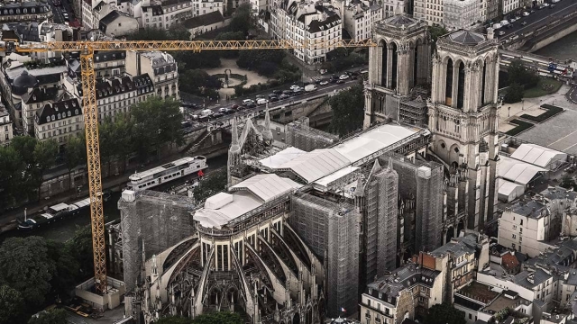 Aprueban renovar el interior de la catedral de Notre-Dame.