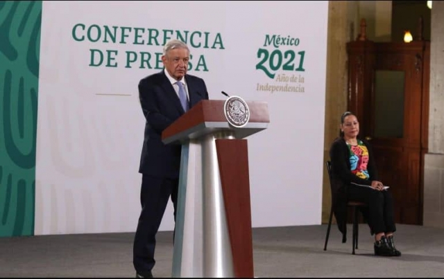 AMLO dice que se están cumpliendo pronósticos de crecimiento económico.