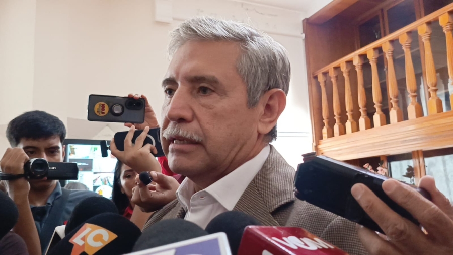 A favor edil de Cuernavaca de propuesta para que motociclistas porten chaleco y casco con número de placa