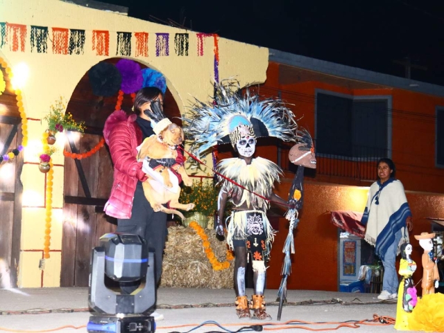 Día de Muertos en Hueyapan refrenda su identidad indígena